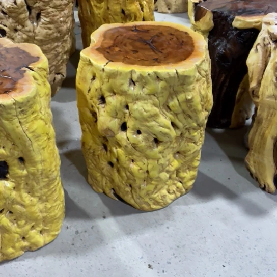 胡***林龙纹枣木精品木墩