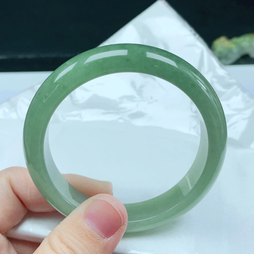 未镶嵌手镯翡翠55