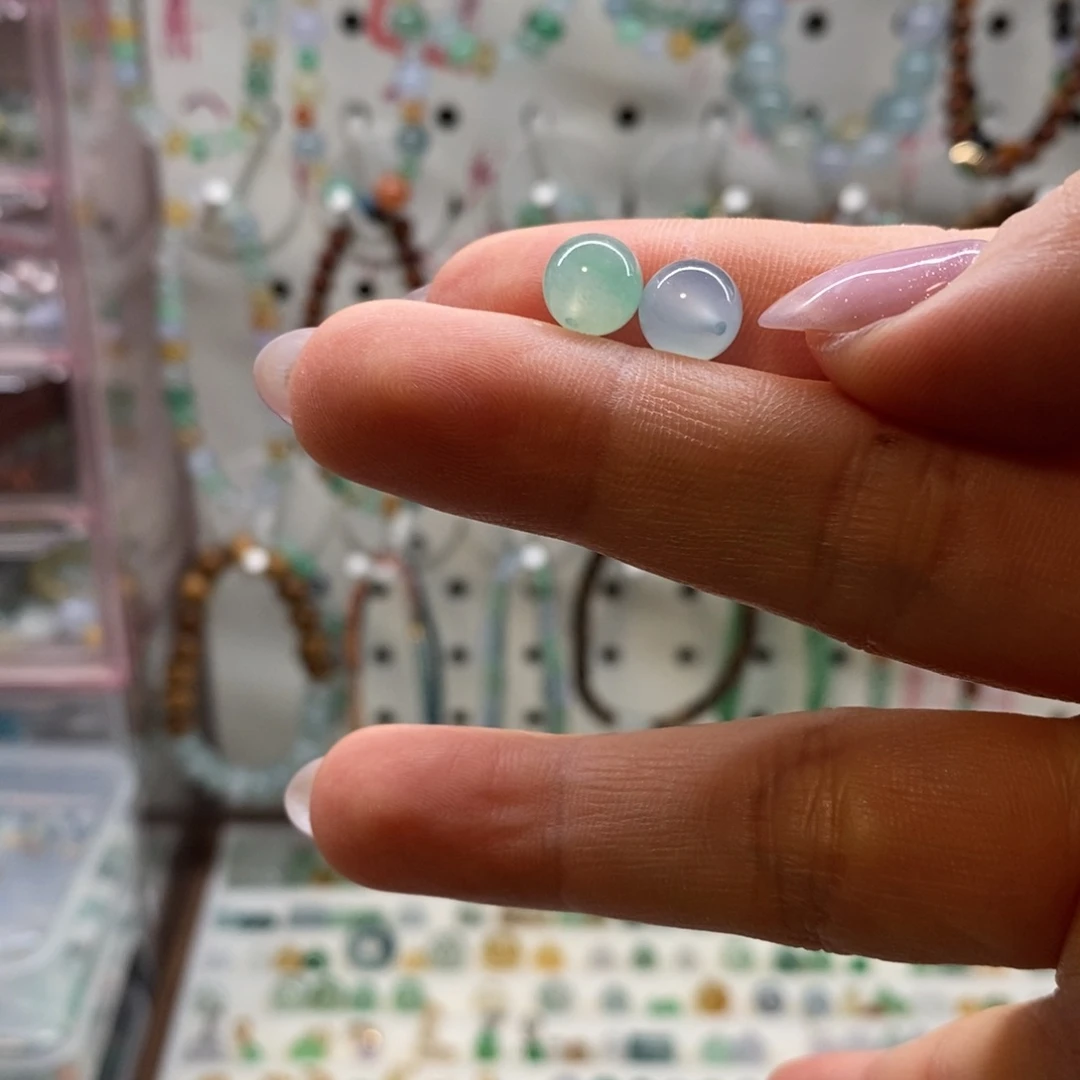 李***方翡翠未镶嵌手链买断