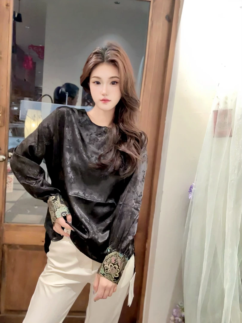 7582新款中式国风醋酸缎面黑色盘扣长袖提花衬衫女春季洋气小衫