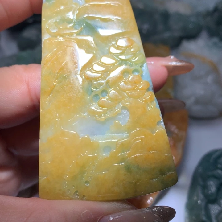 翡翠未镶嵌颈饰保真天然A货翡翠