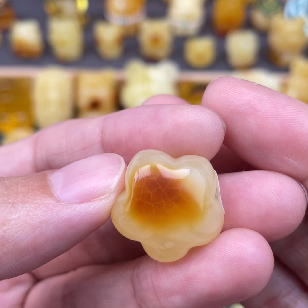 裸石琥珀未镶嵌蜜蜡