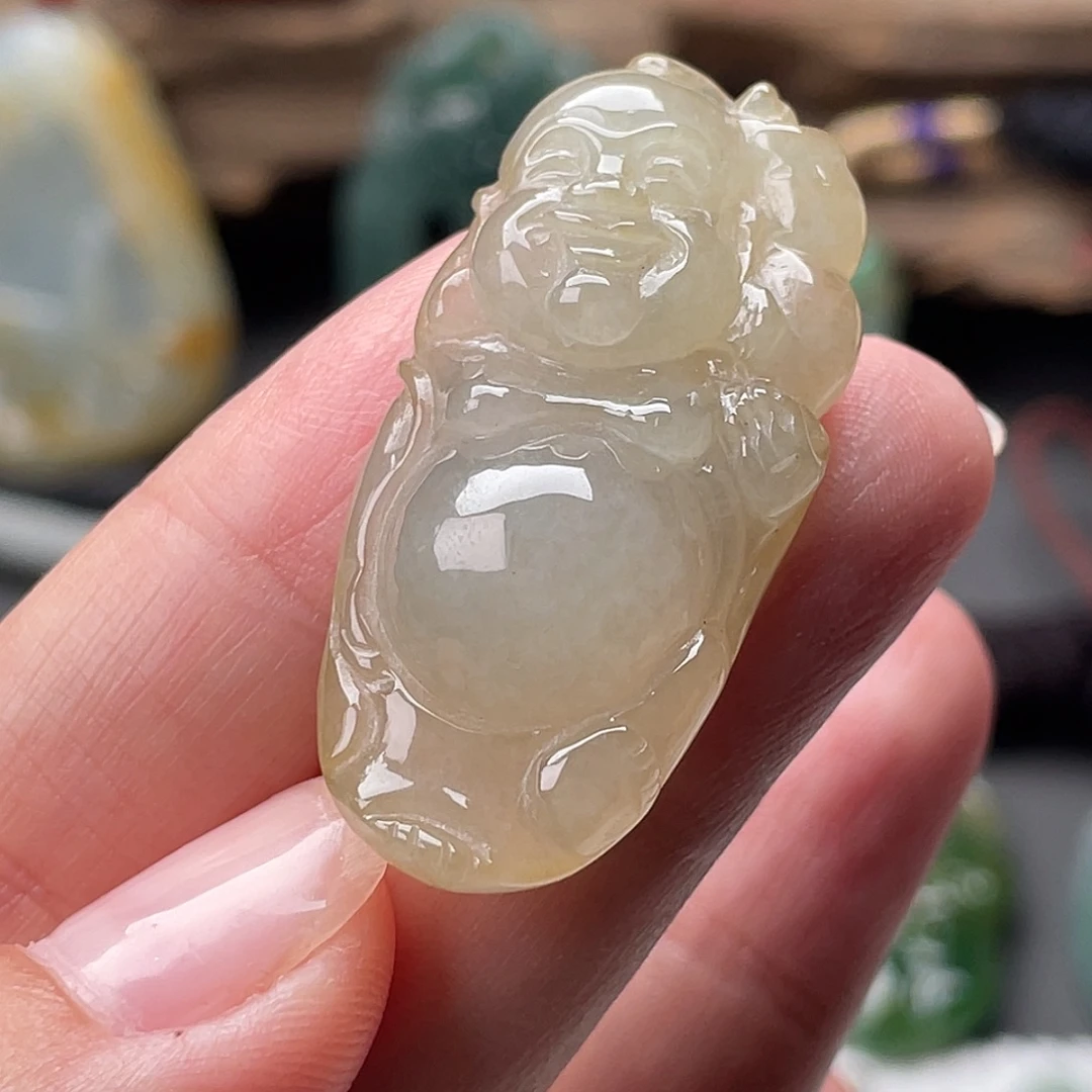翡翠未镶嵌颈饰佛公