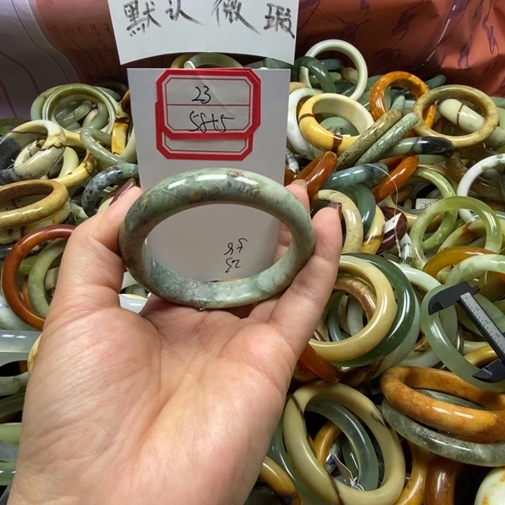 蛇纹石玉未镶嵌手镯23