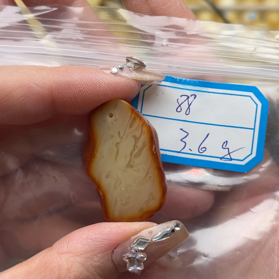 琥珀未镶嵌裸石蜜蜡原皮吊坠鸽