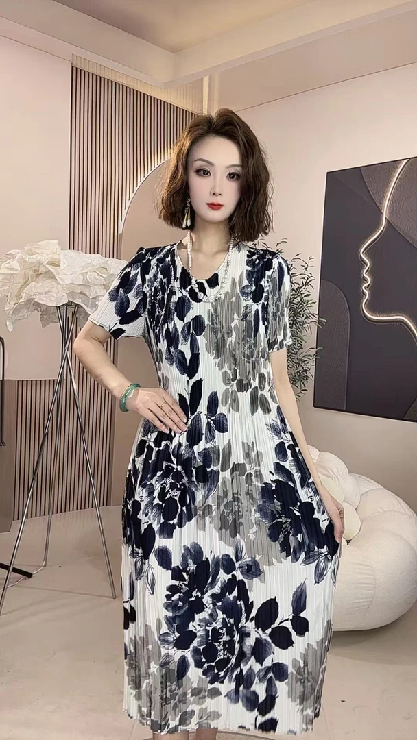 308号时髦褶皱连衣裙夏季新款高端名媛中年时尚气质收腰显瘦裙