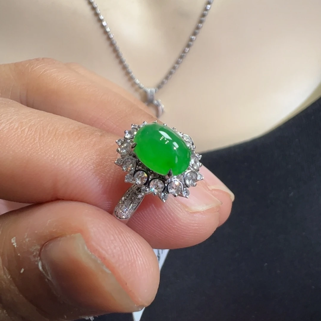 翡翠吊坠(不含链)18K金镶嵌