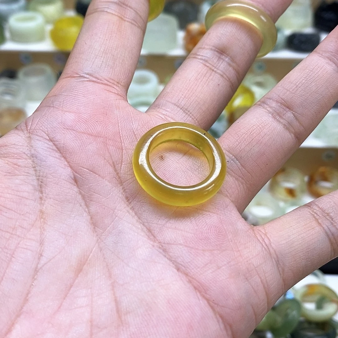 鸿***锅岫玉未镶嵌天然岫玉戒指