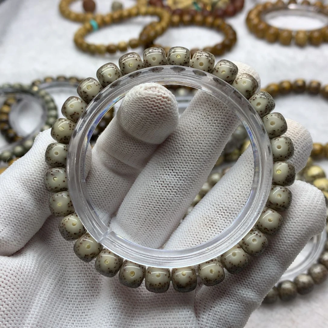 星月菩提吊坠115566568888