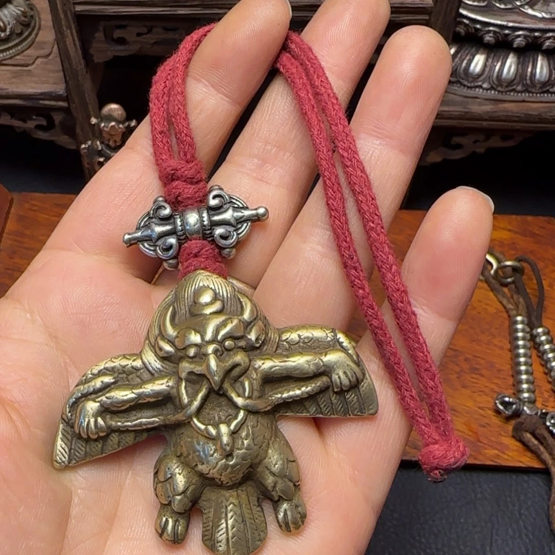 通***串泥塑藏传牌子……藏传牌子