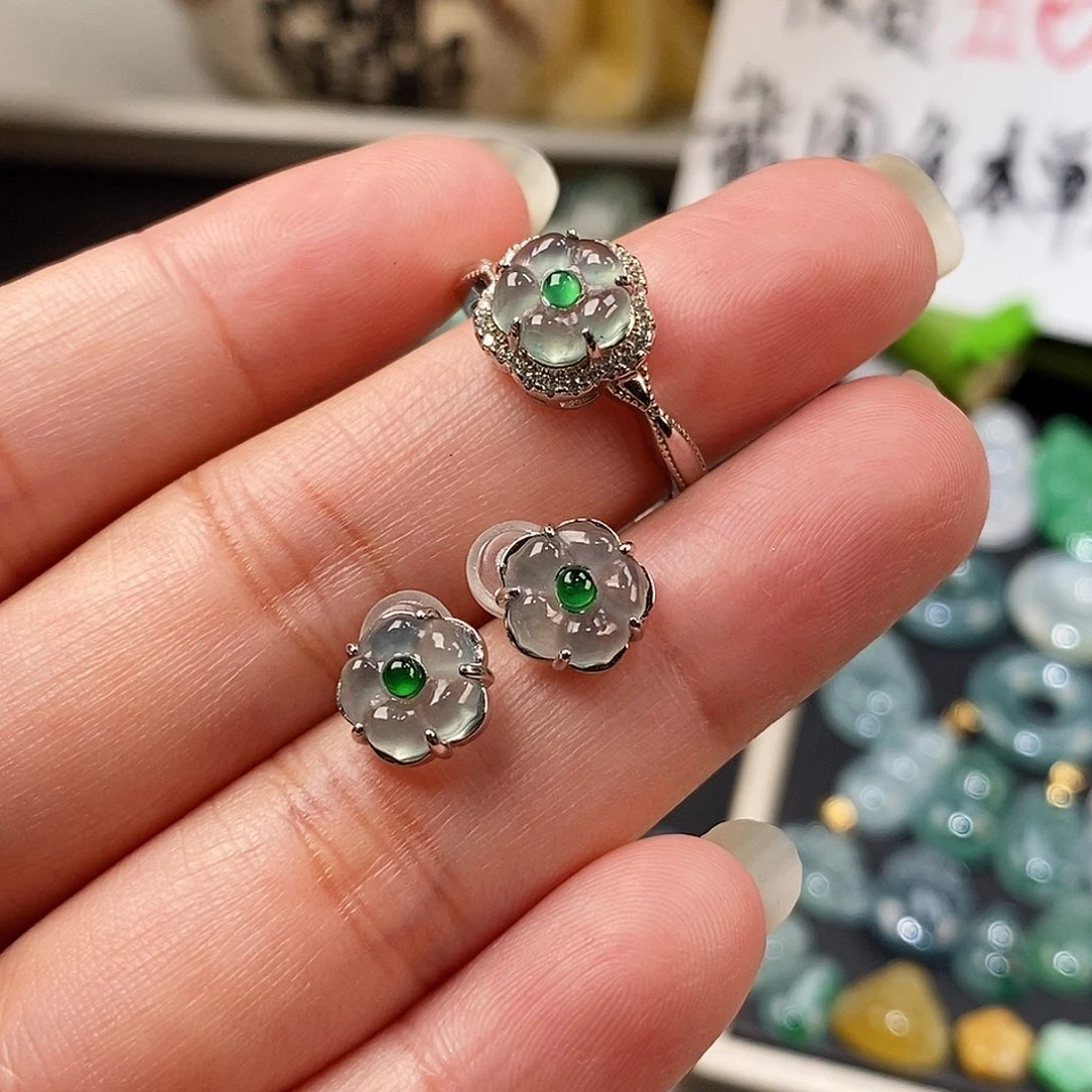 翡翠银S925镶嵌颈饰冰种小花耳钉戒指