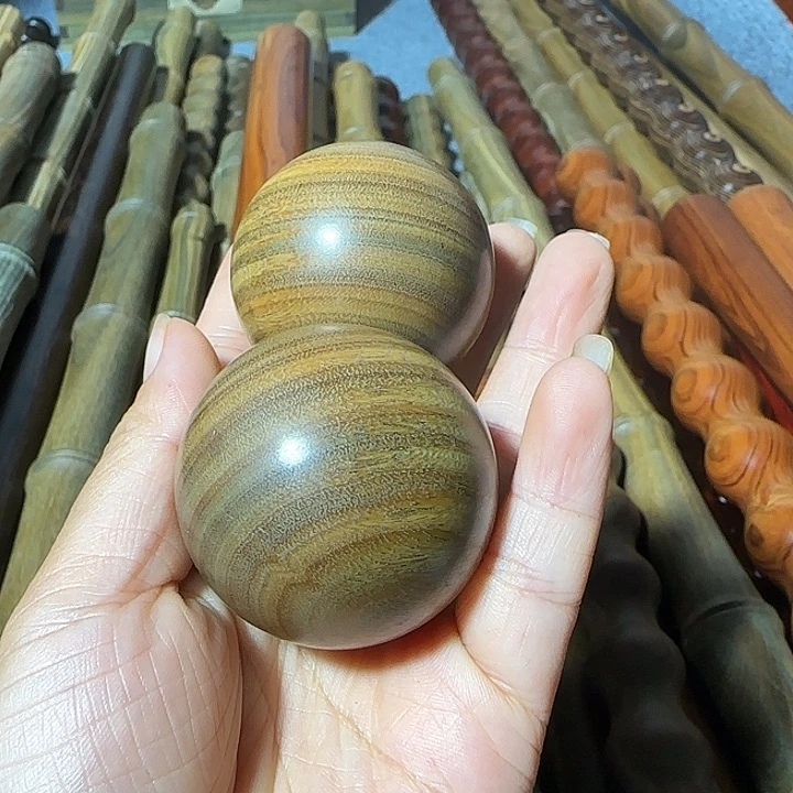 绿檀保健手球4.5