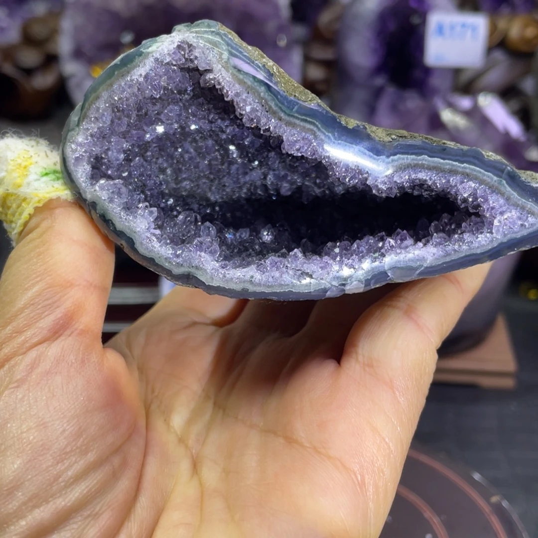 紫晶未镶嵌大型摆件（非配饰）