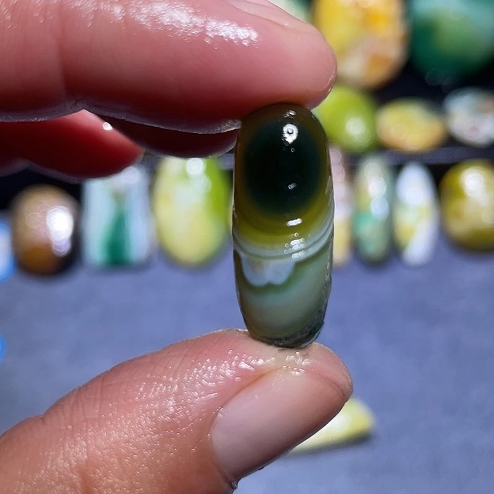 玛瑙/玉髓未镶嵌珠宝奇石