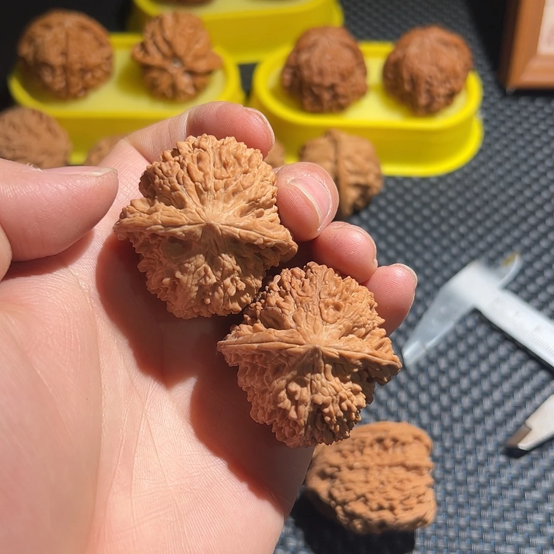 文玩核桃吊坠满天星 文玩核桃