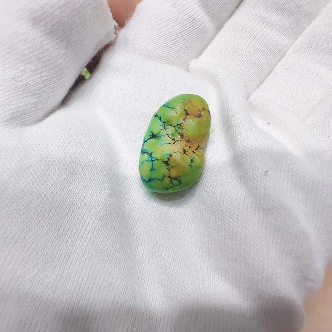 绿松石未镶嵌原矿绿松石