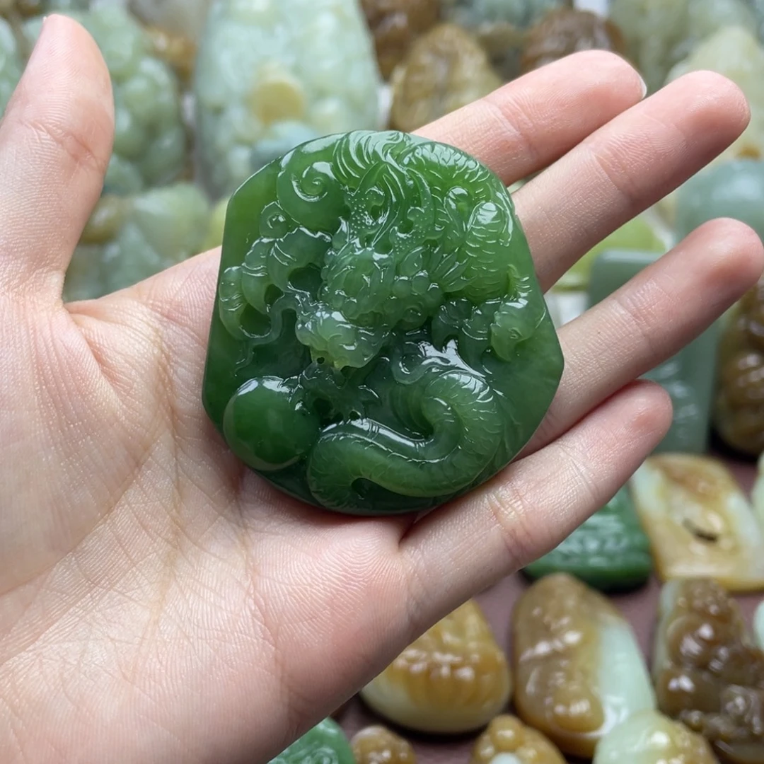 霞***️和田玉未镶嵌颈饰
