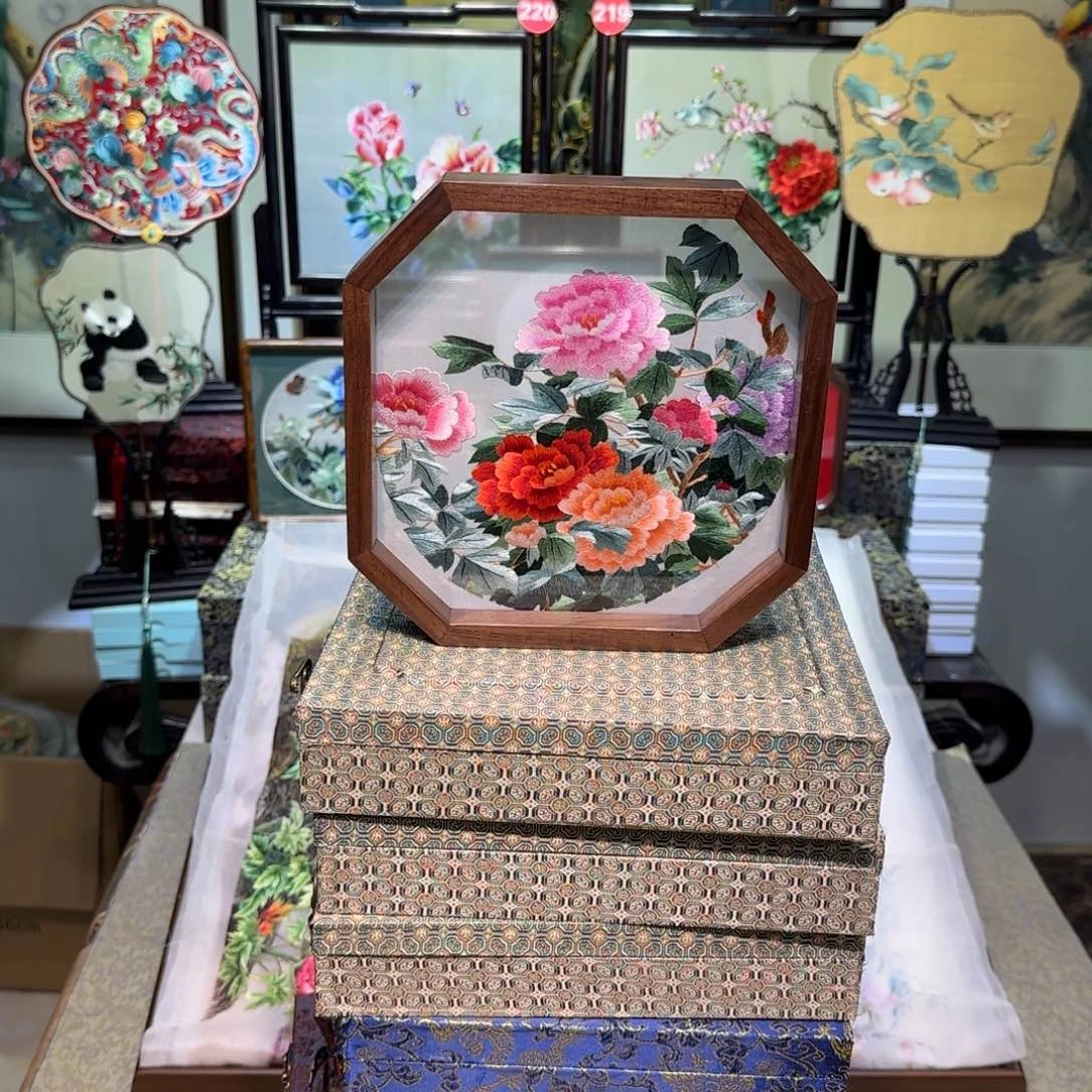 刺绣刺绣工艺精湛