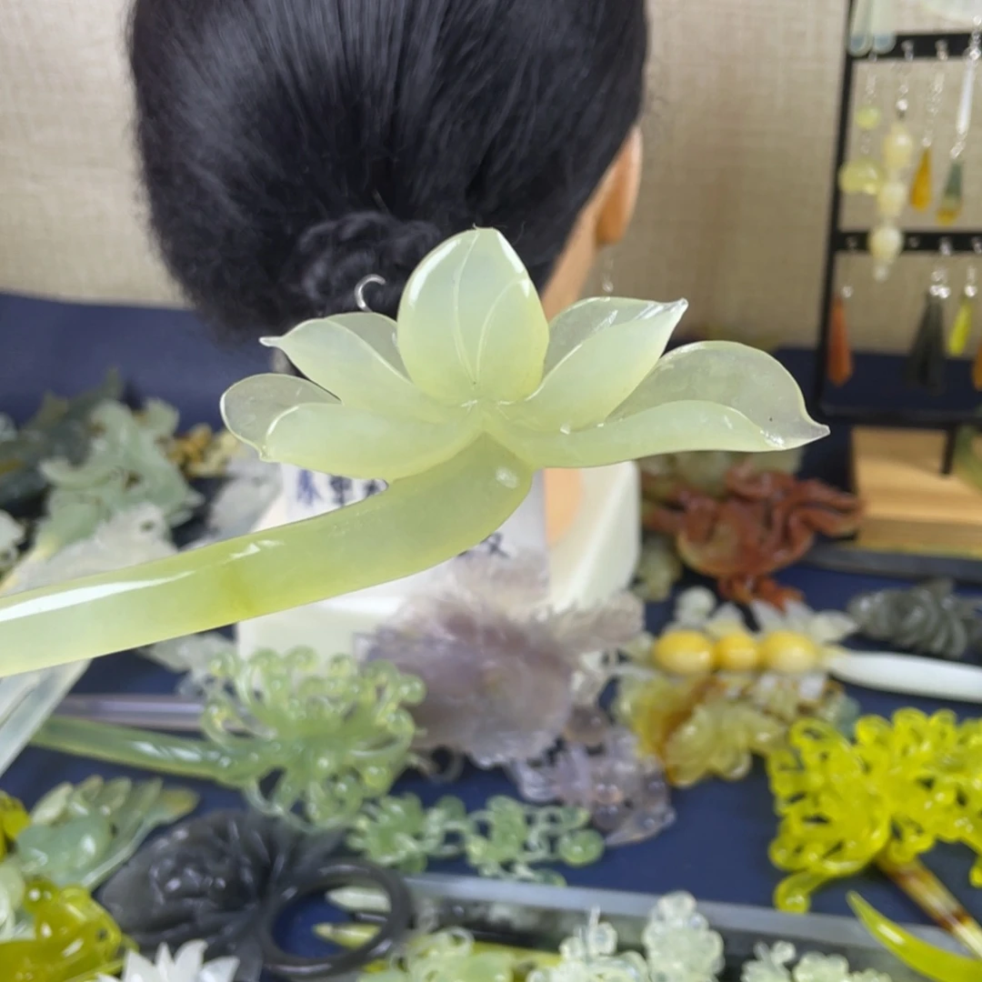 蛇纹石玉未镶嵌发饰