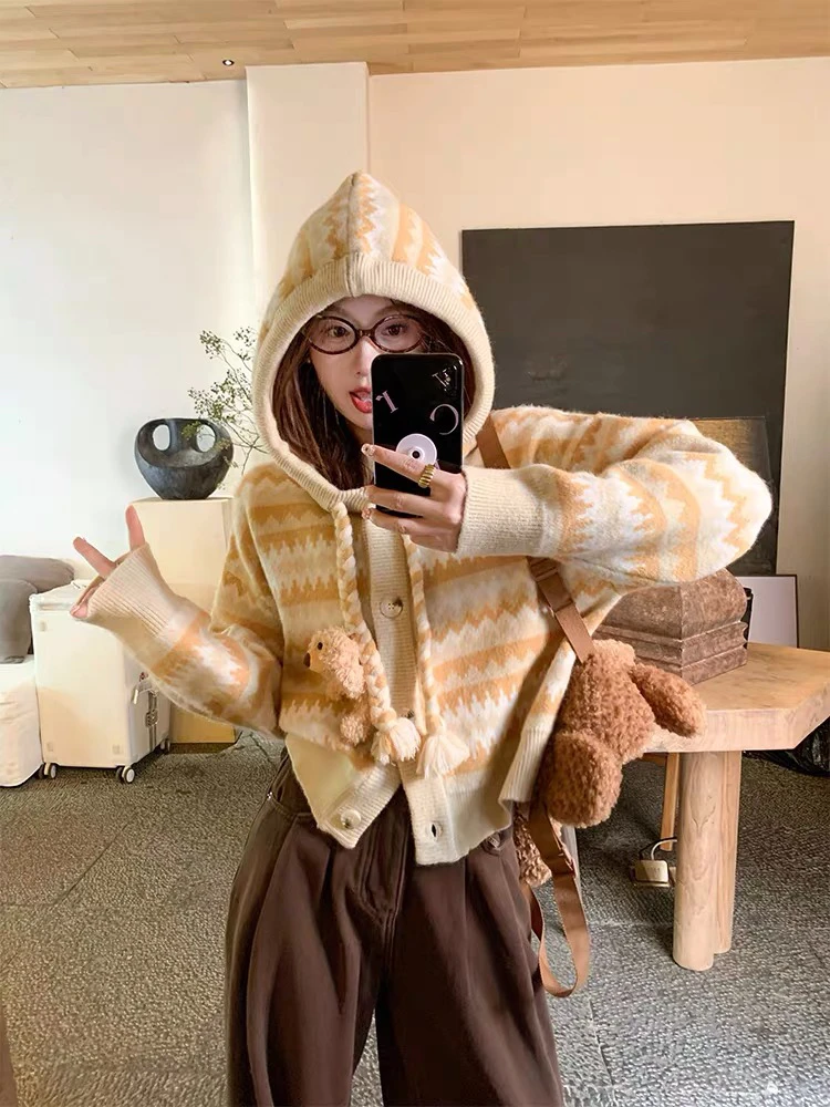 可爱立体慵懒杏色连帽针织条纹卫衣外套女2025玩偶设计感上衣