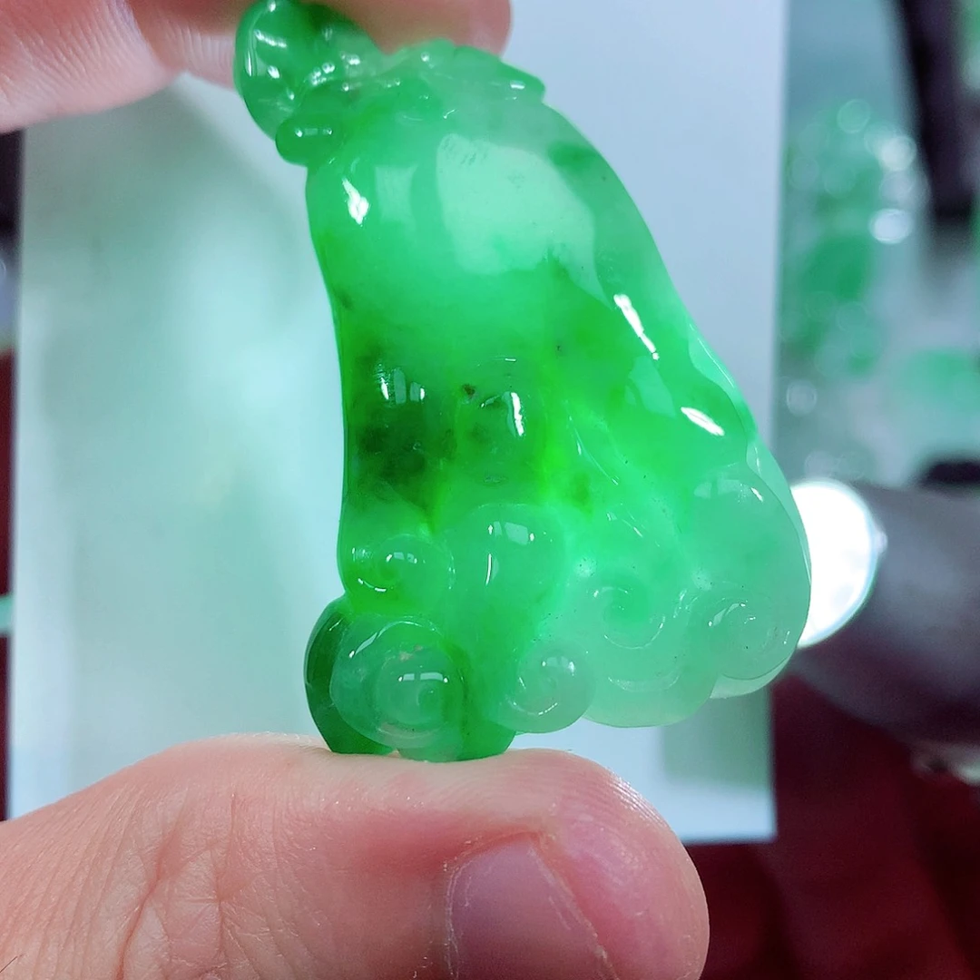 翡翠颈饰未镶嵌缅甸翡翠