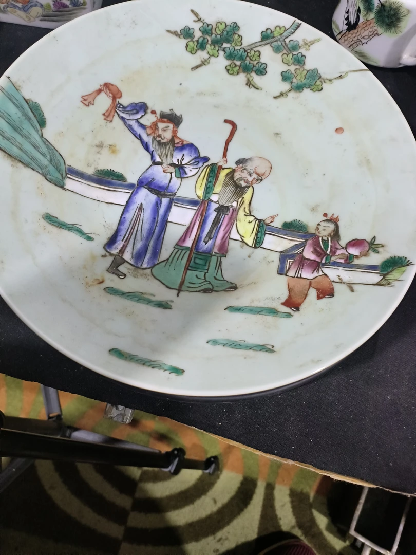 纯手绘画片的一个壶