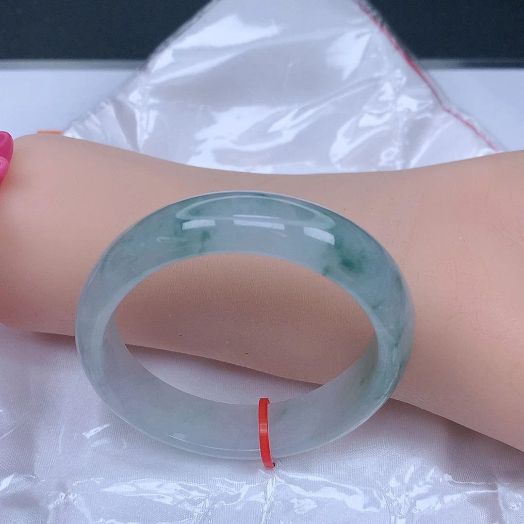 【闪购商品】未镶嵌手镯（贵妃镯）翡翠玲**透，57