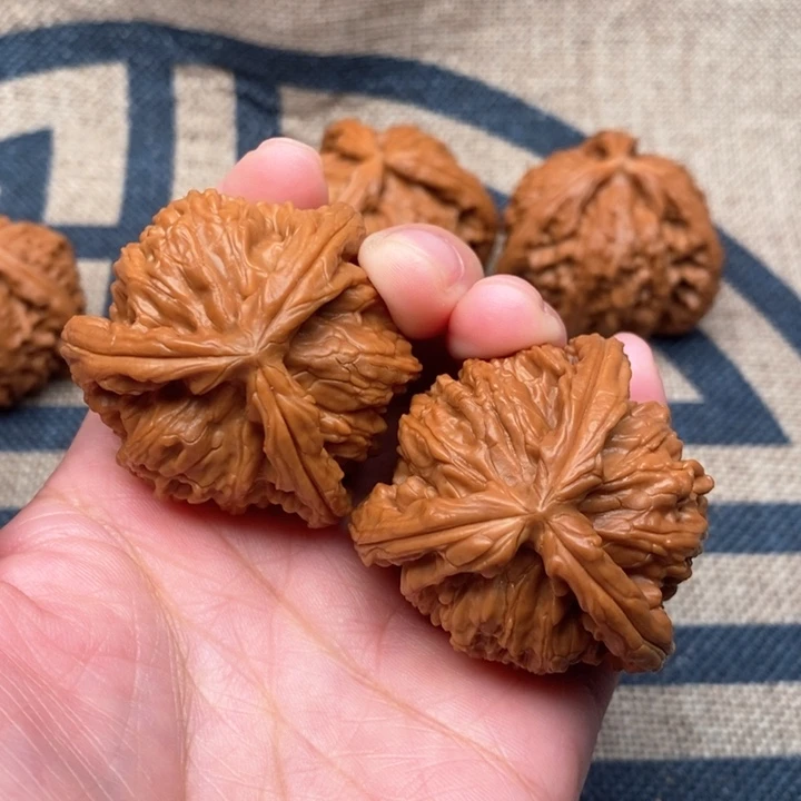 吊坠文玩核桃溜***哒