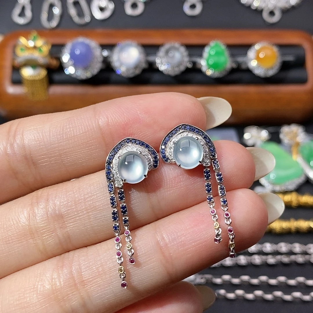 翡翠18K金镶嵌颈饰耳饰