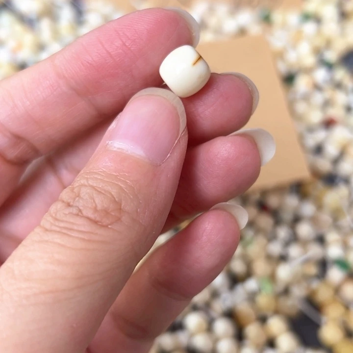 裸石蜜蜡未镶嵌8.4mm一个