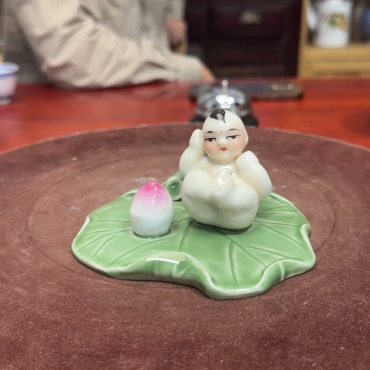 用***9景德镇陶瓷人物雕塑