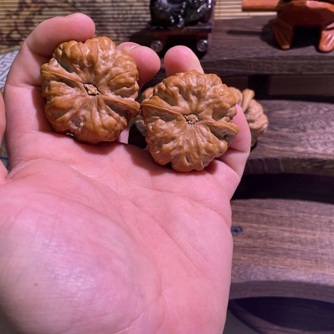 鲨***鱼吊坠文玩核桃蛤蟆