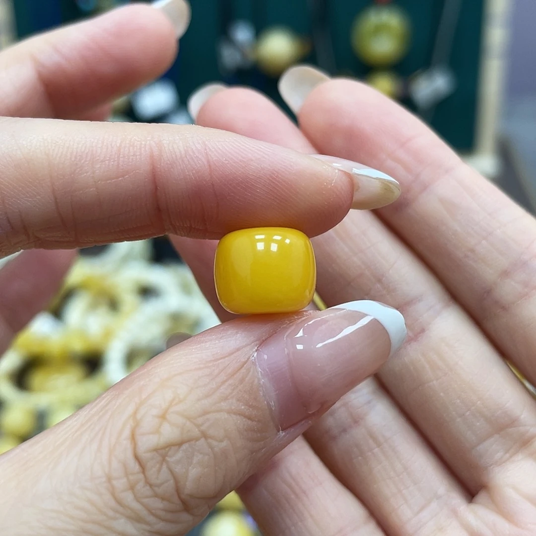未镶嵌蜜蜡裸石11.5*9.5mm