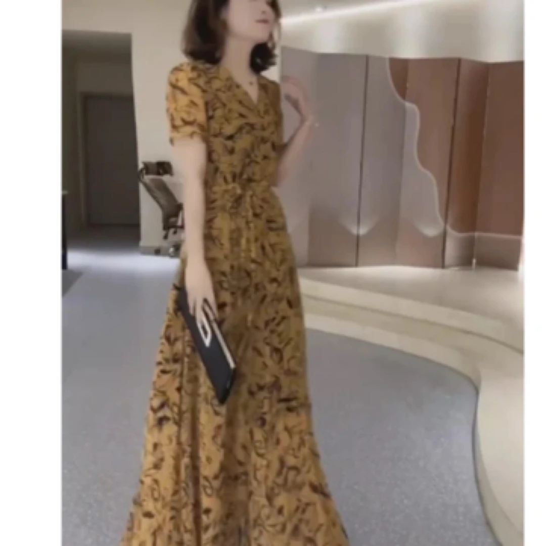 夏季气质收腰短袖洋气修身百搭女装2