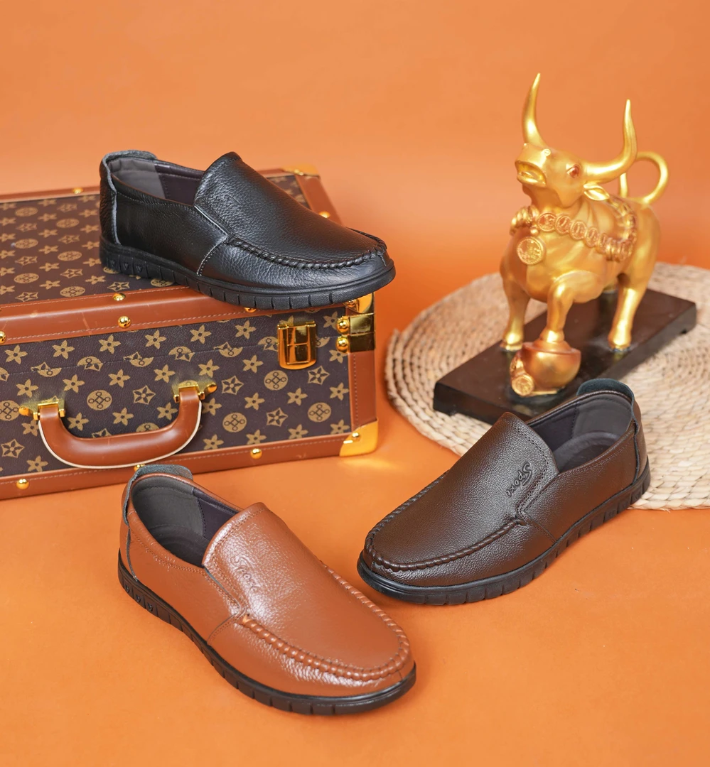 新款男士商务休闲皮鞋单鞋 男士休闲皮鞋 防滑柔软舒适简约百搭