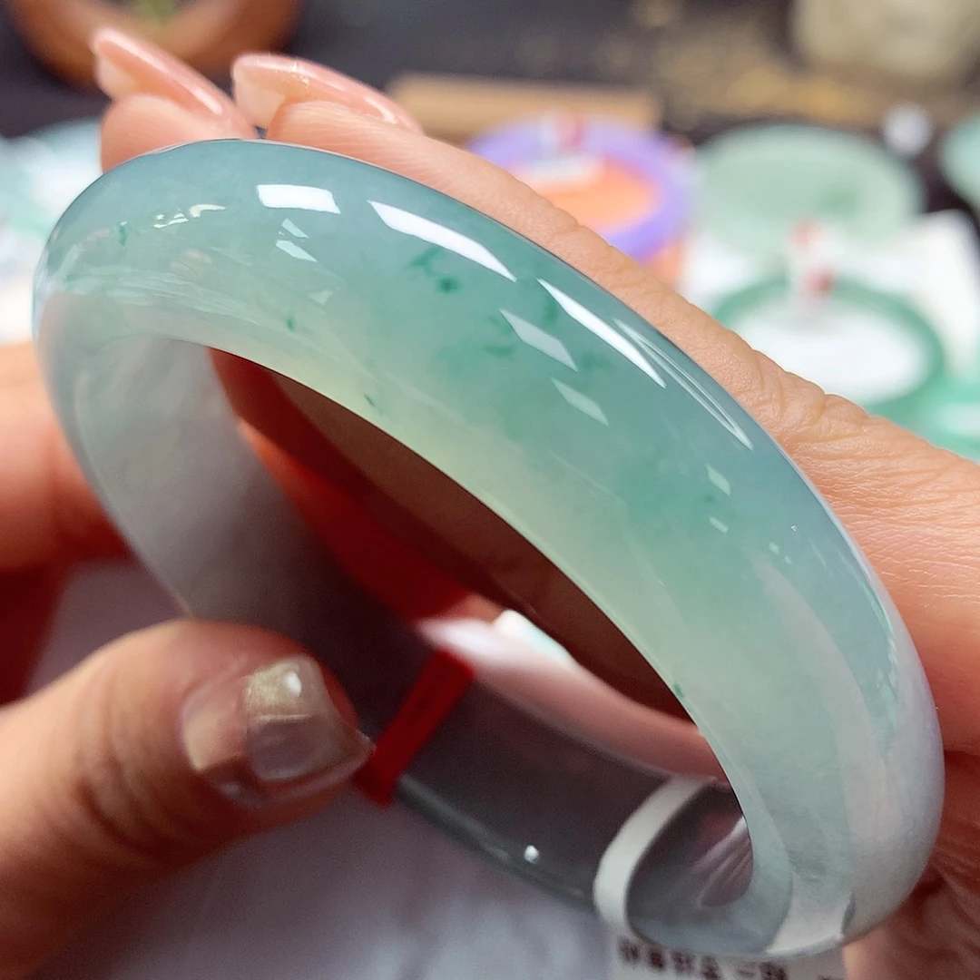 翡翠手镯未镶嵌54正65号88