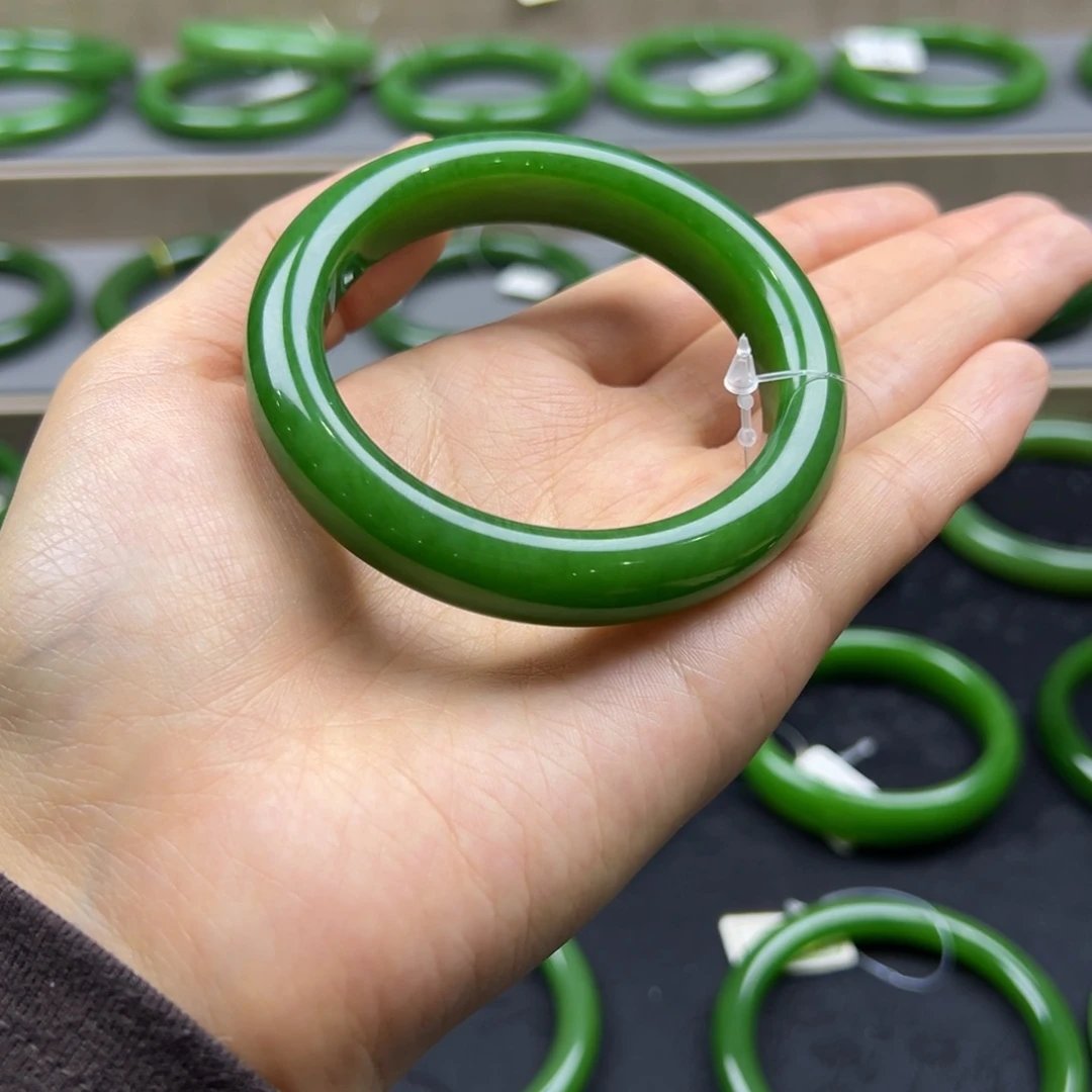 和田玉（碧玉）未镶嵌手镯碧玉高色艳底浓阳绿无黑巨干净5455