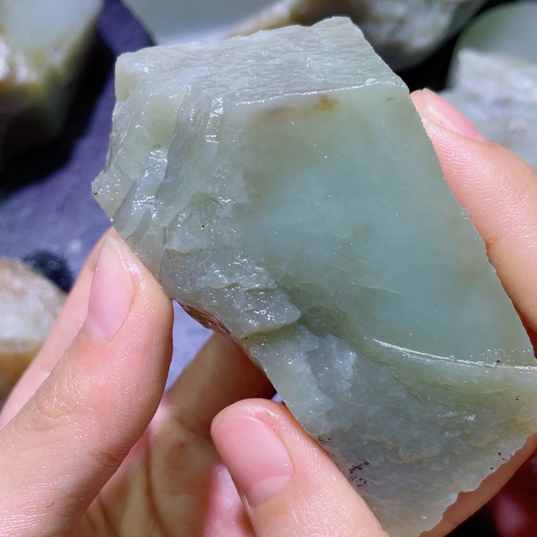 和田玉未镶嵌珠宝半成品