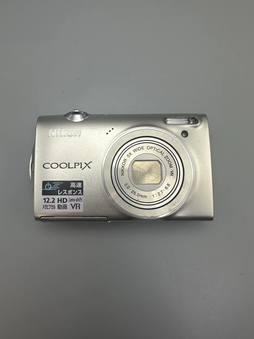 95新  尼康s5100 1220w像素5倍光学变焦ccd