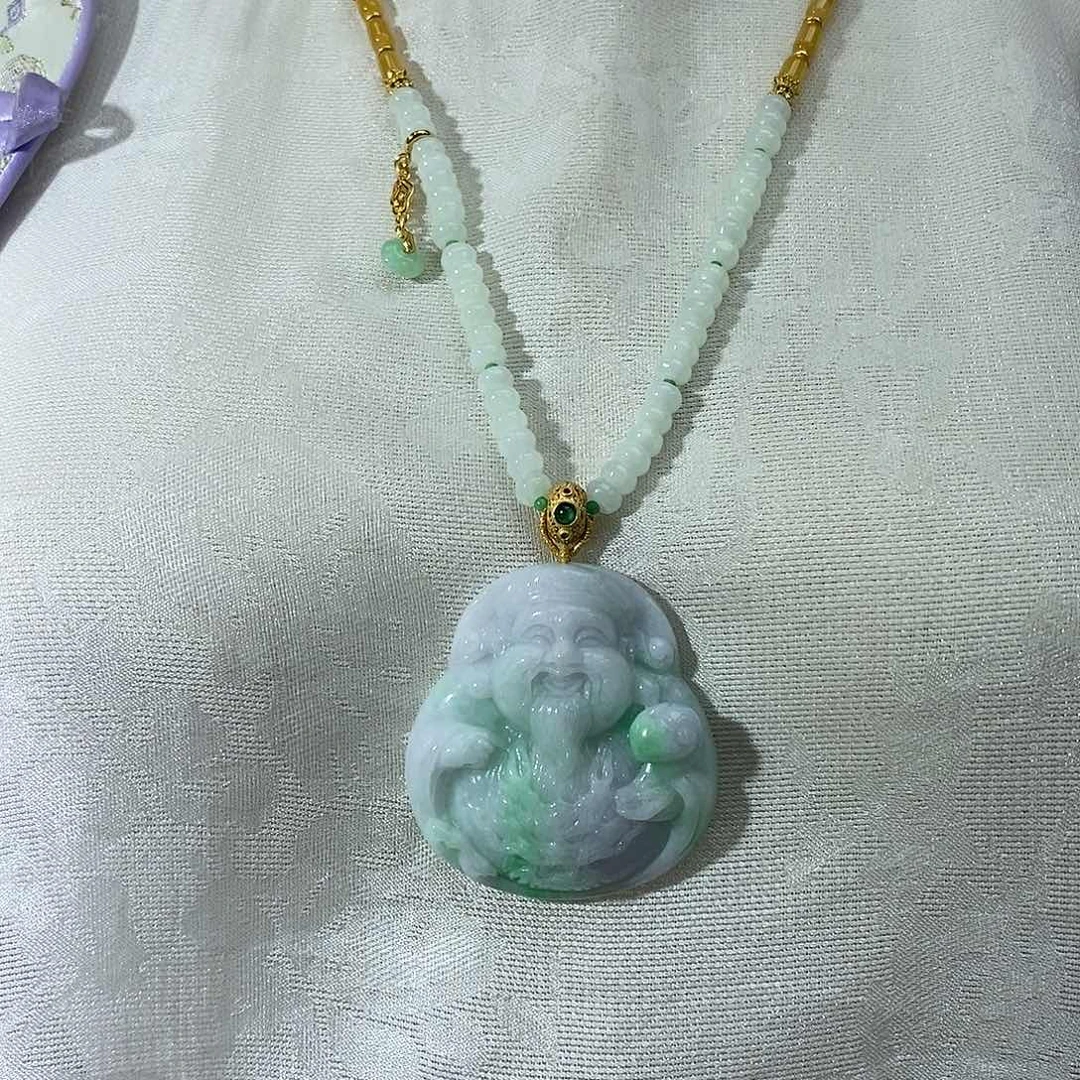 翡翠未镶嵌颈饰吊坠