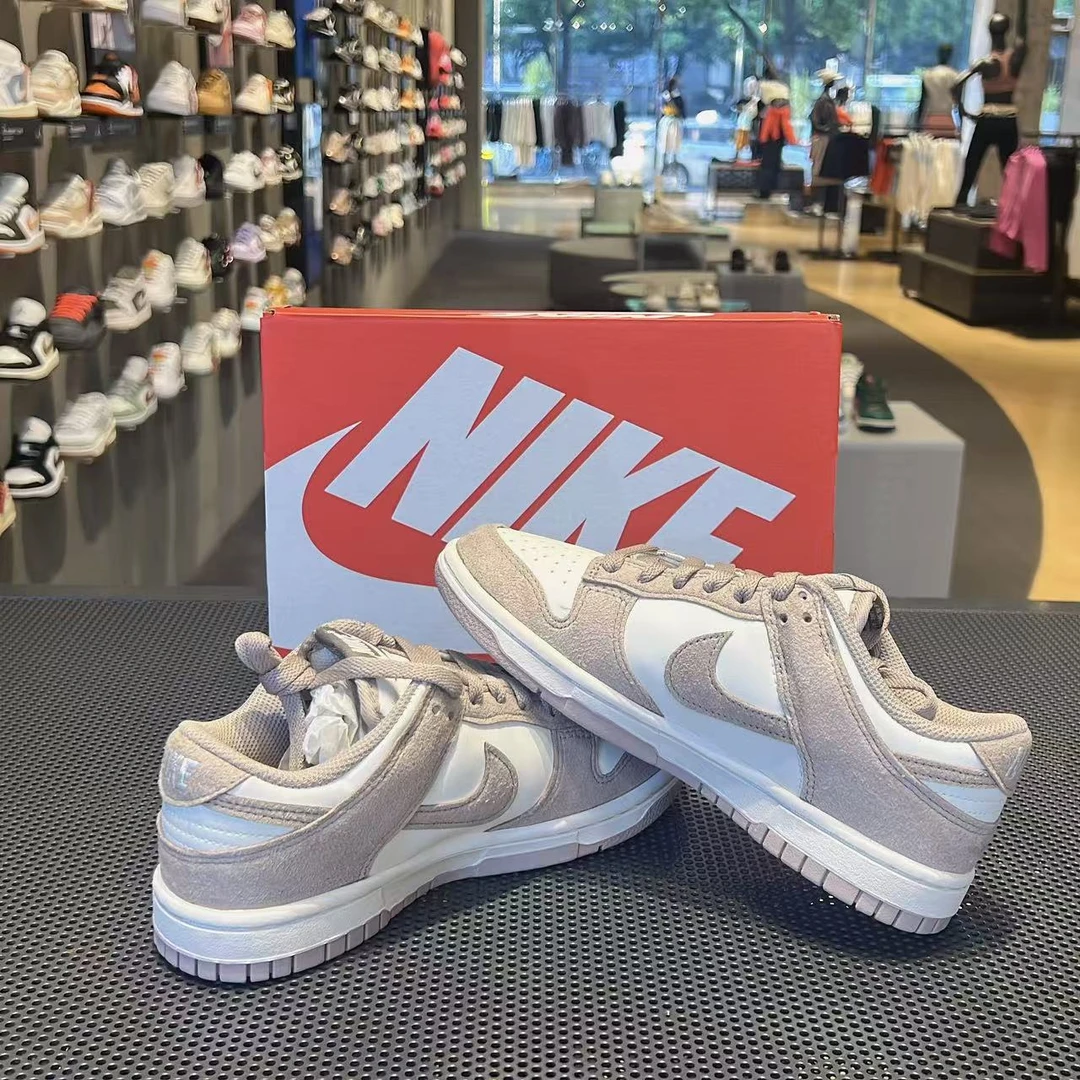 NIKE/耐克【双11好物】 DUNK 女子时尚运动休闲板鞋 IB4417—105