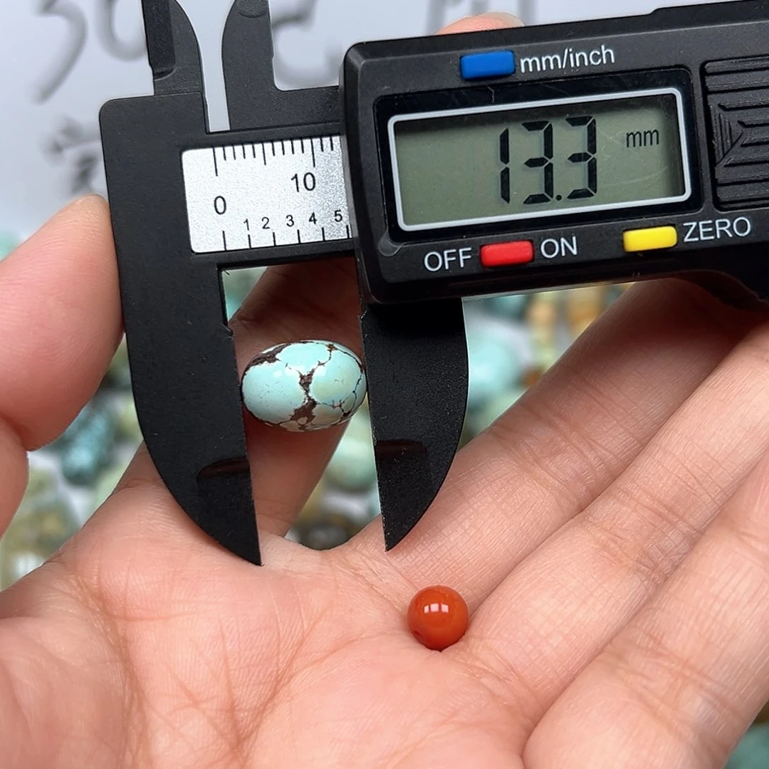 南红玛瑙未镶嵌珠宝奇石