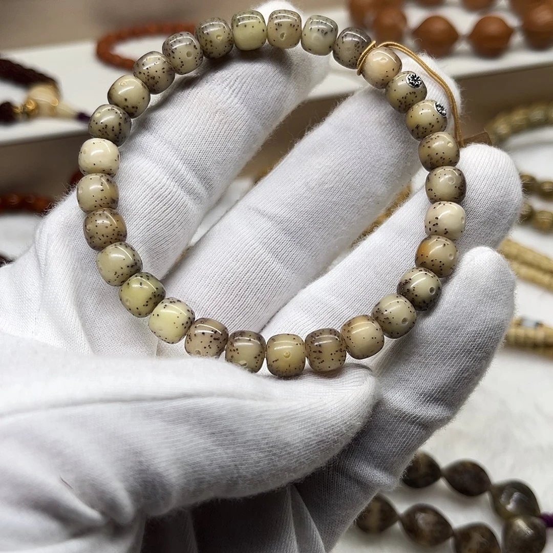 星月菩提吊坠星月的手串