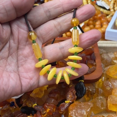 手串琥珀未镶嵌吊坠