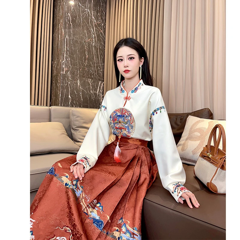 芙娜妮新中式刺绣衬衫马面裙两件套流苏设计国风上衣女F2333306A