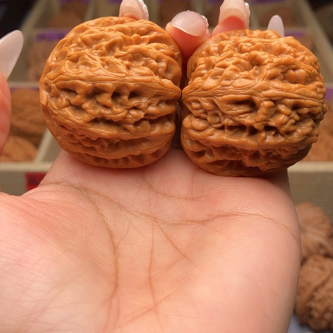 夏***）吊坠文玩核桃红锦鲤