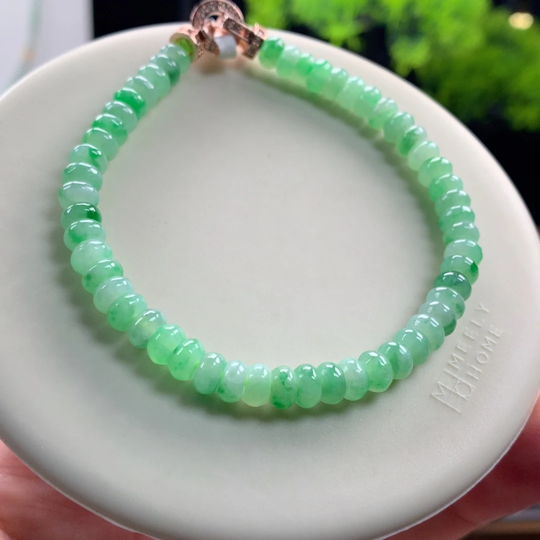 翡翠未镶嵌手链卡5.5