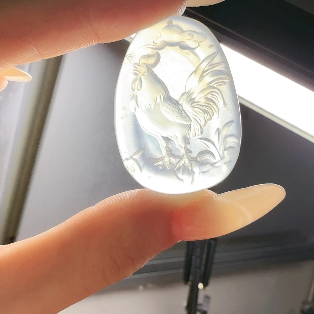 蛇纹石玉颈饰未镶嵌鸡