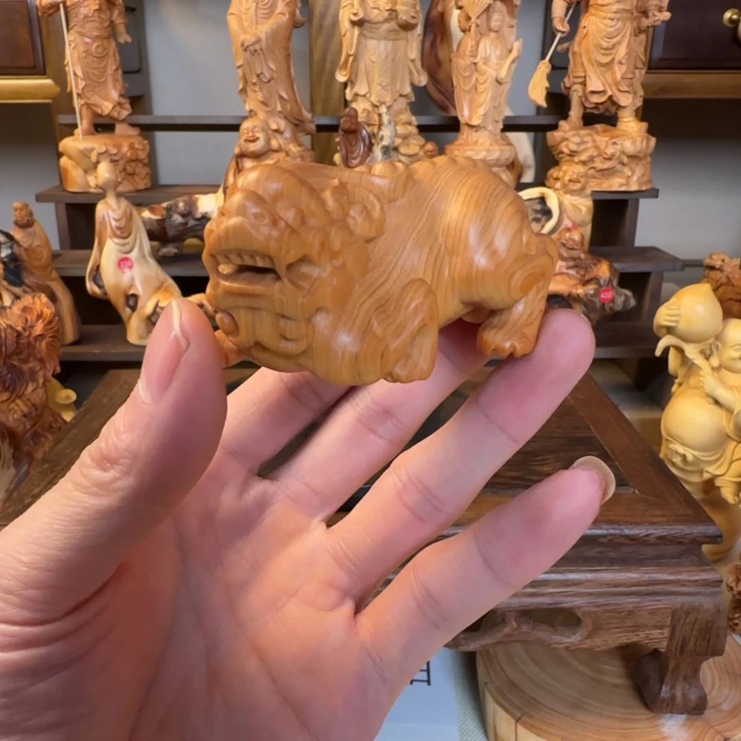 崖柏小木匠艺雕一物一拍