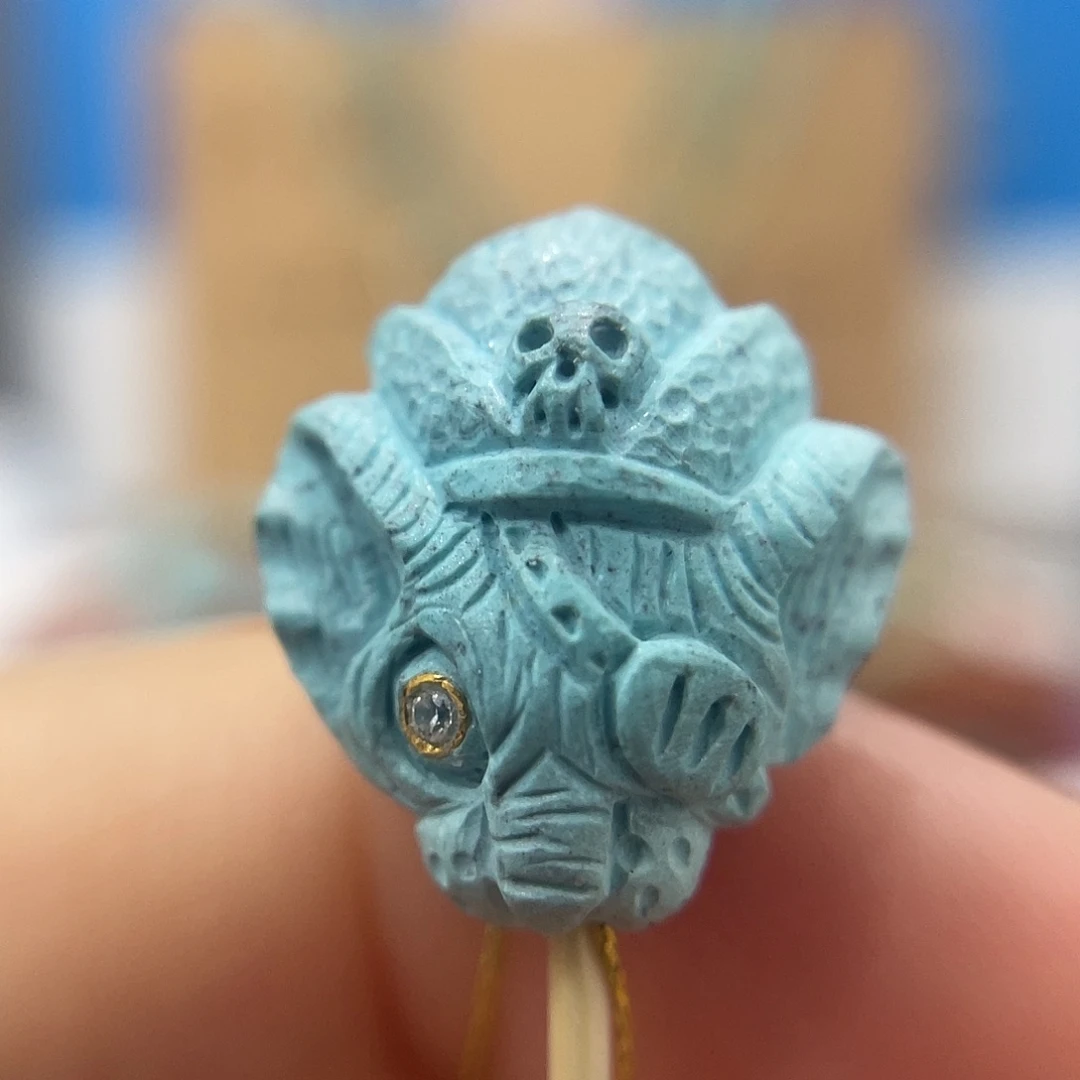 绿松石未镶嵌珠宝奇石